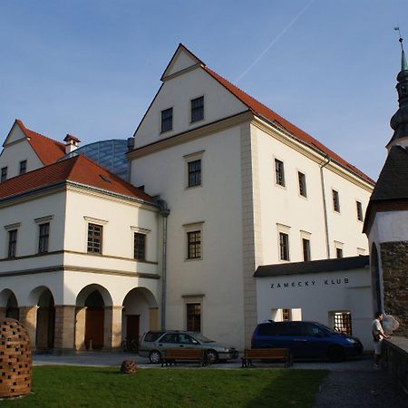 Zamecky Hotel Zlaty Orel Hranice  Eksteriør bilde