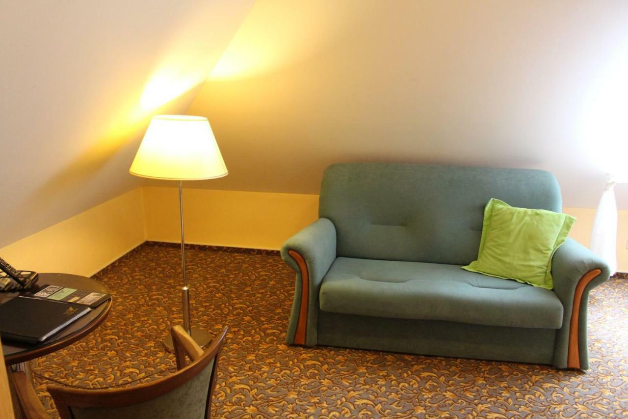 Zamecky Hotel Zlaty Orel Hranice  Eksteriør bilde
